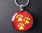 Tripawds Handmade Three Paw Round Glass Charm Necklace