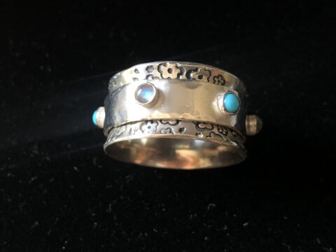 Tripawd Tribute Spinner Ring